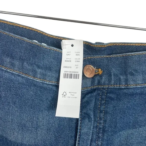 NWT J. Crew 9’’ Demi Boot Crop Jeans in Medium Wash Size 37