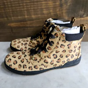 NWT Keds scout kids boots leopard water resistant size 5 M