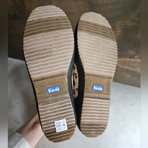 NWT Keds scout kids boots leopard water resistant size 5 M
