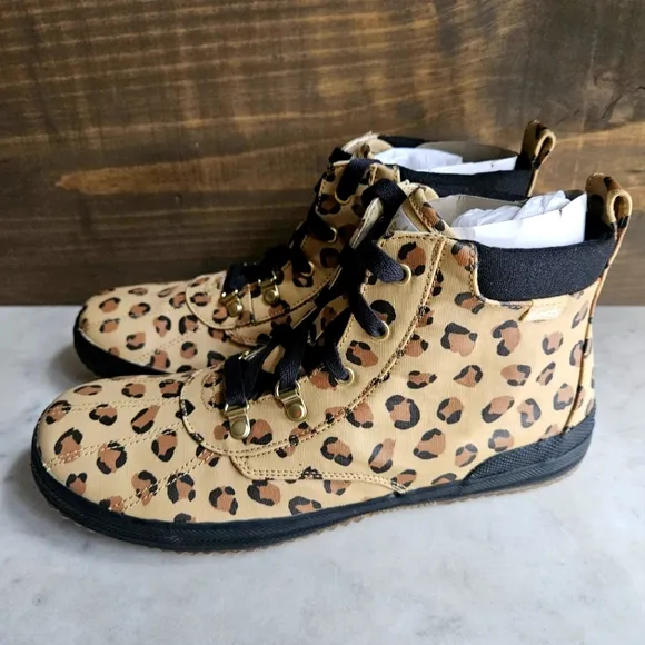 NWT Keds scout kids boots leopard water resistant size 5 M