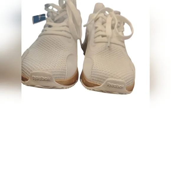 NWT Kids REEBOK Zig Sneakers Running Athletic White/Rose Gold Size 3
