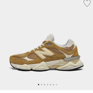 NWT NEW BALANCE 9060 CASUAL SHOES beige