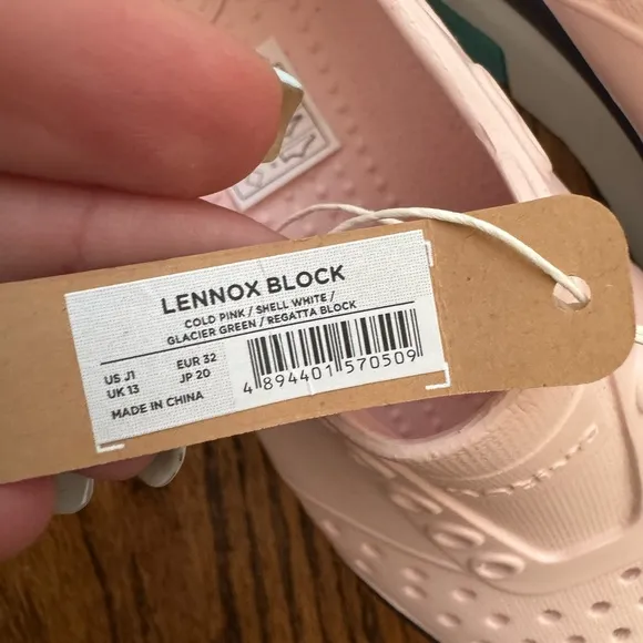 NWT New NATIVE Lennox Block Slip On Water Shoes Pale Pink Navy White Kids 1