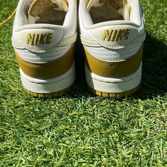 NWT NIKE Retro Casual Shoes