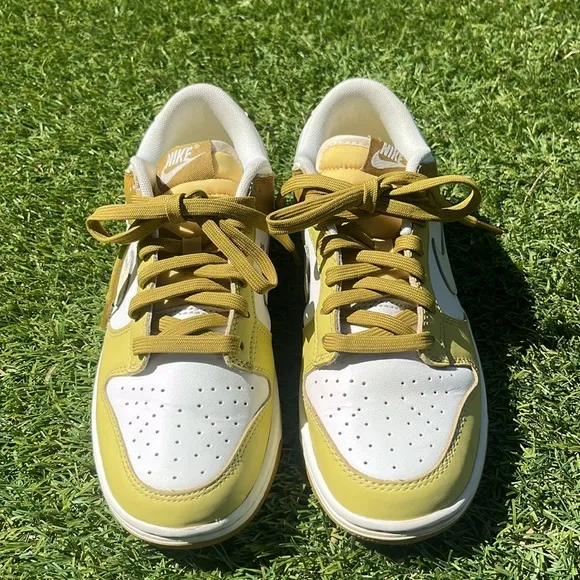 NWT NIKE Retro Casual Shoes
