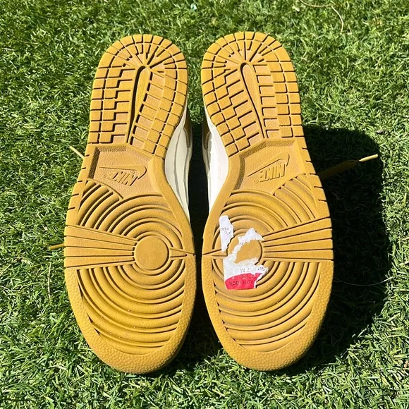 NWT NIKE Retro Casual Shoes