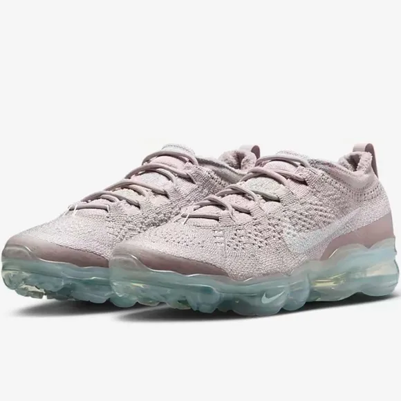 🔵”NWT” NIKE Vapormax Flyknit Pink Sneakers