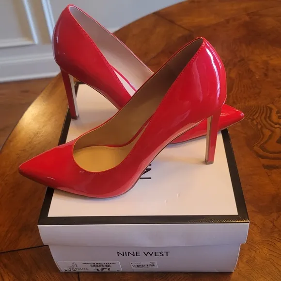 NWT Nine West Fire Hot Red Genuine Patent Leather Heels Size 8.5
