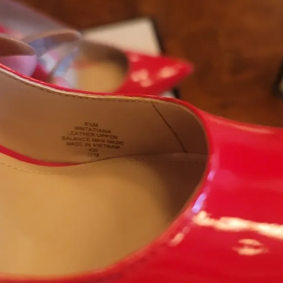 NWT Nine West Fire Hot Red Genuine Patent Leather Heels Size 8.5
