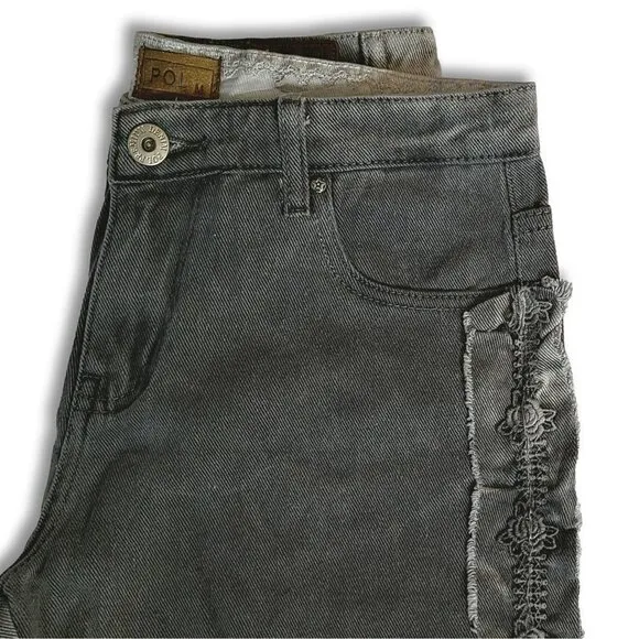 NWT POL Ruffle Side Crochet Trim Mid Rise Cropped Gray Denim Jeans