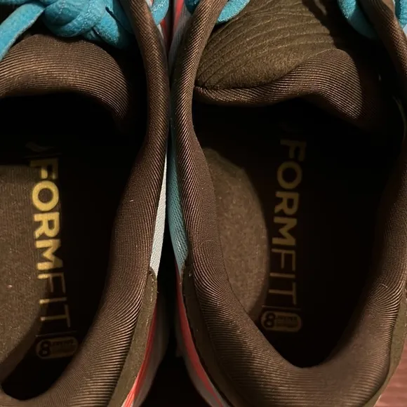 NWT size 11.5 saucony ride 14
