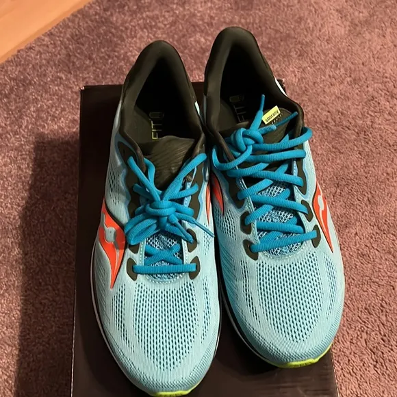 NWT size 11.5 saucony ride 14