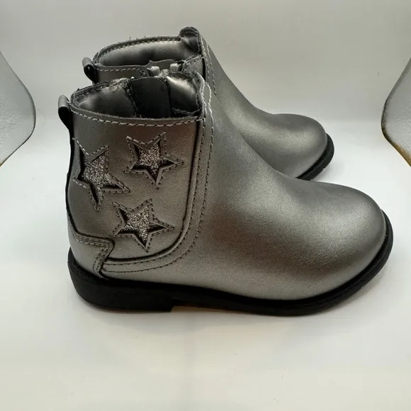 NWT Stride Rite Toddler Girls Size 7W Memory Foam Silver Star Booties Shoes