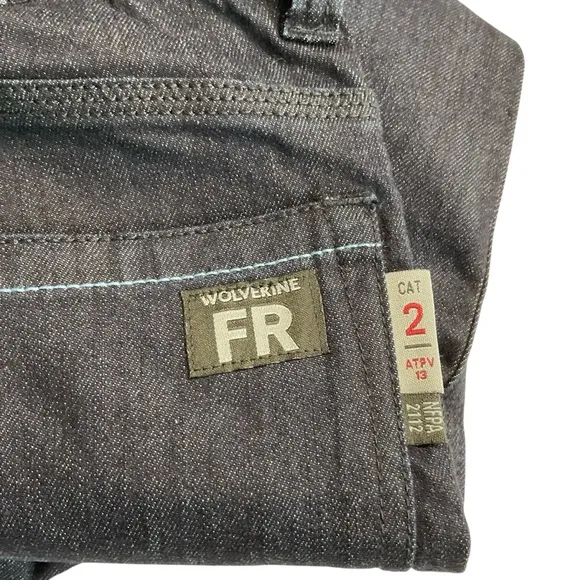 NWT Wolverine FR Flame Resistant Stretch Rince Wash Denim Size 30 X 34