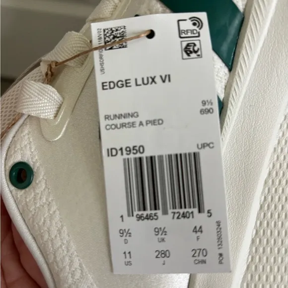 NWT Women Adidas Edge LUX VI Running sneakers. Size 11 TTS