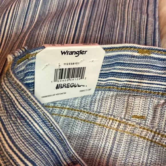 NWT Wrangler Sunset Stripe Mid-Rise Straight Jeans 30x29 free people