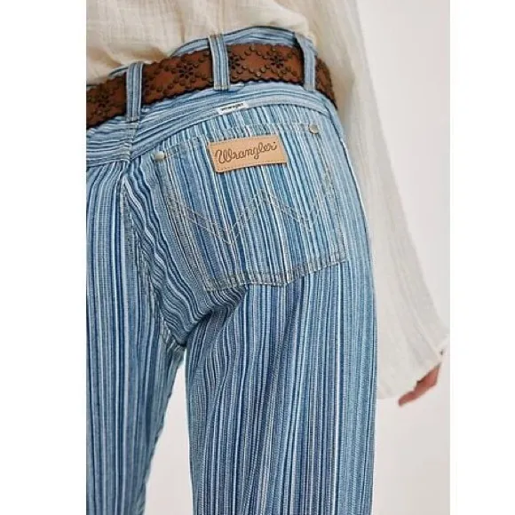 NWT Wrangler Sunset Stripe Mid-Rise Straight Jeans 30x29 free people