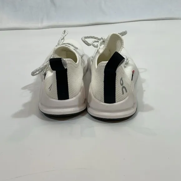 ON Cloud Cloudeasy White Sneakers Size 8.5 NWOT