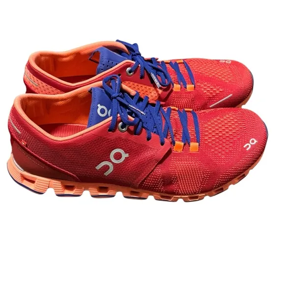 On Cloud On Running Shoes Women’s Sneakers Sz 9 Red Blue Great Condition