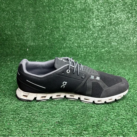 On Cloud Running Cloud 5 Black White Comfort Shoes Sneakers Men's Size 11