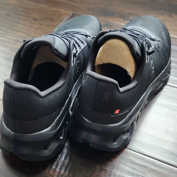 ON cloud RUNNING Cloudtilt Sneakers Eclipse/Black, Men's size 12. New with box