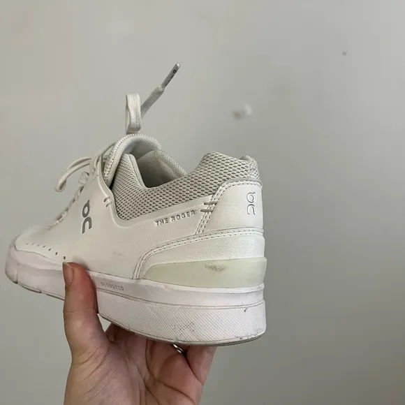 On Cloud Running Tennis Shoes The Rodger Sneakers