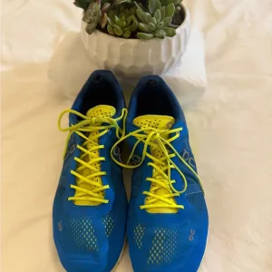 On Cloud Swiss Running Sneakers Men Sz 10