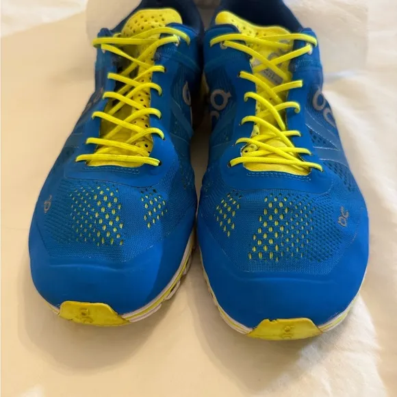 On Cloud Swiss Running Sneakers Men Sz 10