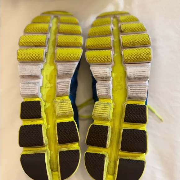 On Cloud Swiss Running Sneakers Men Sz 10