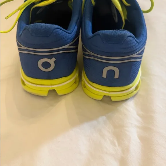 On Cloud Swiss Running Sneakers Men Sz 10