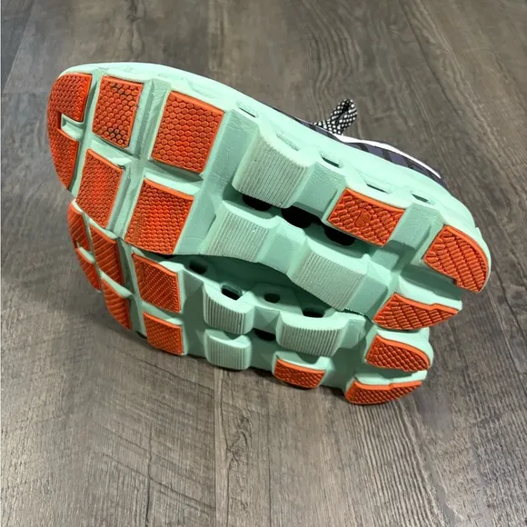 ON Cloudmoster Womens Running Sneakers
