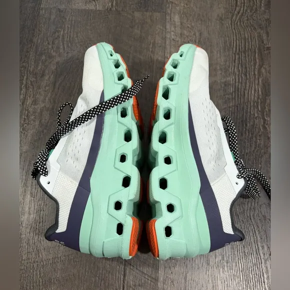ON Cloudmoster Womens Running Sneakers
