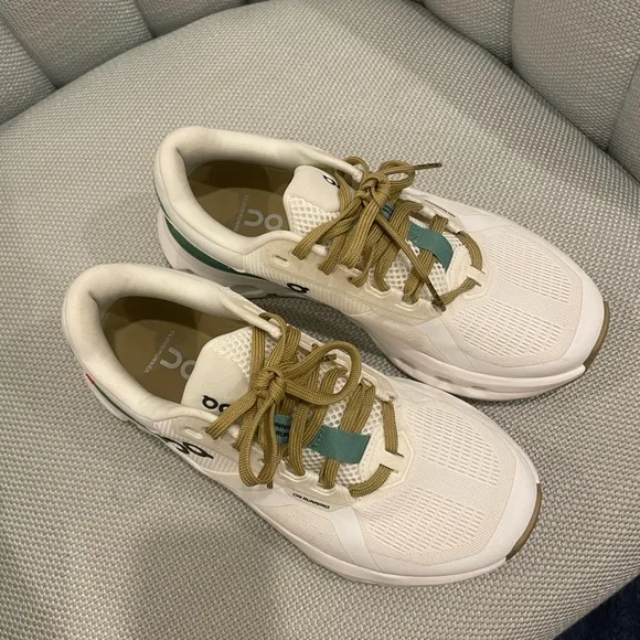 On Cloudrunner 2 Wide Sneakers