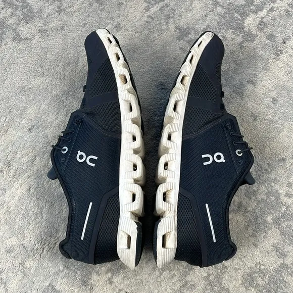 On Running Cloud 5 Lightweight Sneakers Running Jogging Comfort Black Sz 12