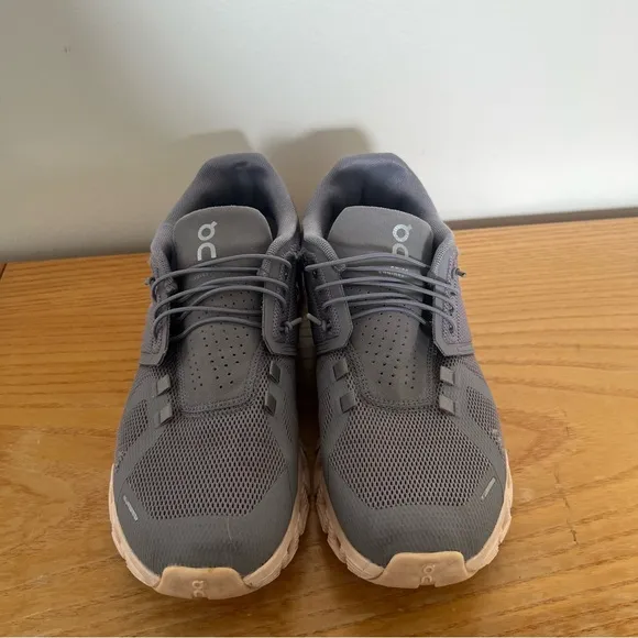 {ON Running} Cloud 5 Women’s Sneakers