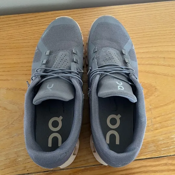 {ON Running} Cloud 5 Women’s Sneakers