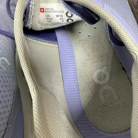 On Running Cloud X Size 10 Purple Lavender Athletic Sneakers