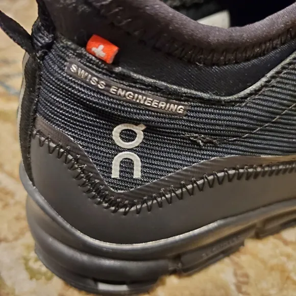 ON RUNNING Cloudaway Waterproof Suma sneakers