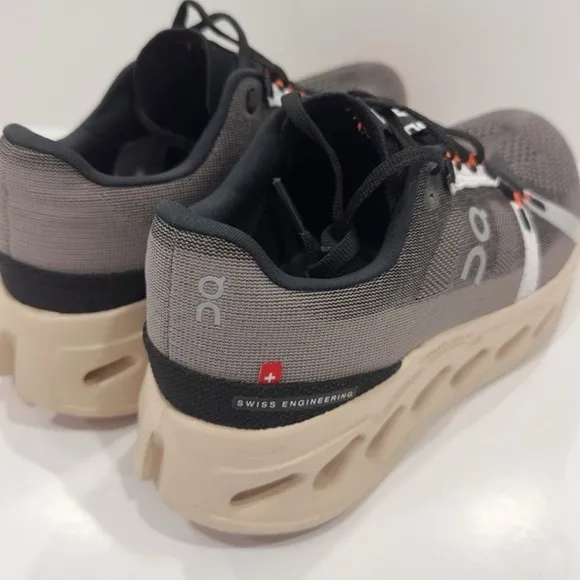 On Running Cloudeclipse Fog/Sand sneakers 7.5