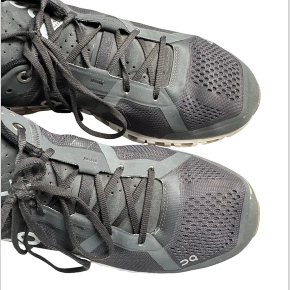 On Running Cloudflow Helion Rock Rose Sneakers Size 9.5 Womens Swiss Engineering