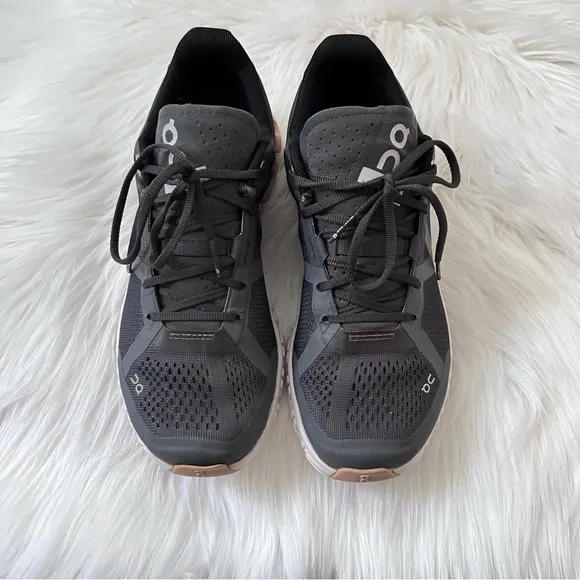 On Running Cloudflow Shoes