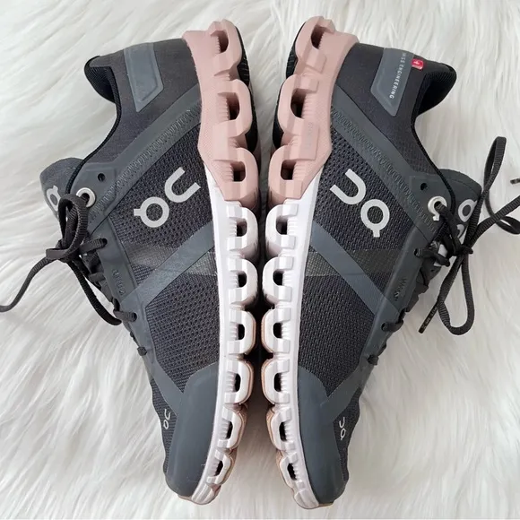 On Running Cloudflow Shoes
