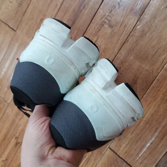 On Running Cloudflyer Sneakers
