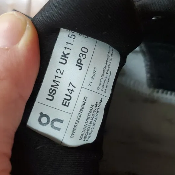 On Running Cloudflyer Sneakers