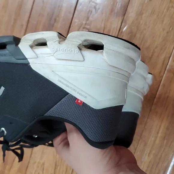 On Running Cloudflyer Sneakers