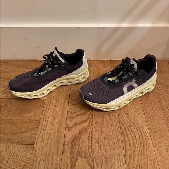 ON Running Cloudmonster Sneakers: Size US M10