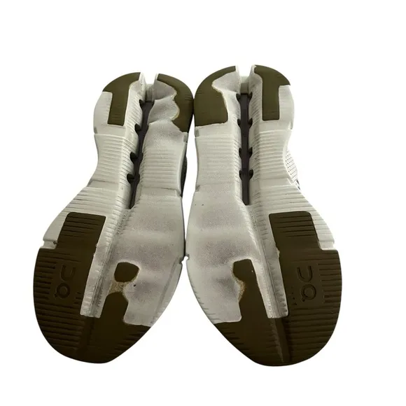 ON Running  Cloudnova White and Gray Sneakers Women Size 8