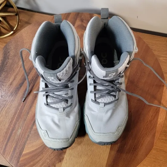 On Running Cloudridge Hiking Boot  Womens Size 7 High Top Sneaker Athletic Shoes