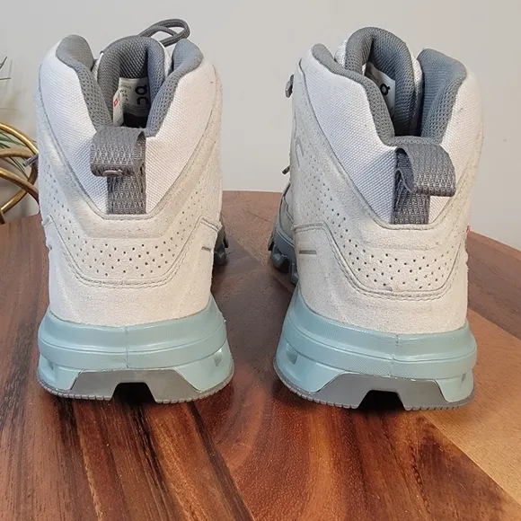 On Running Cloudridge Hiking Boot  Womens Size 7 High Top Sneaker Athletic Shoes