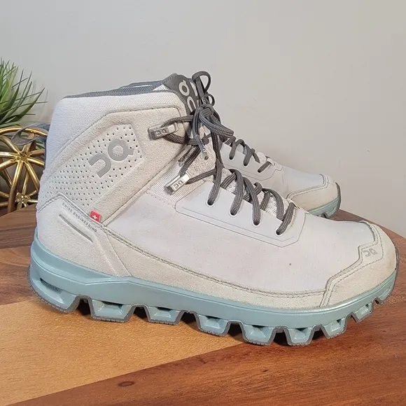 On Running Cloudridge Hiking Boot  Womens Size 7 High Top Sneaker Athletic Shoes